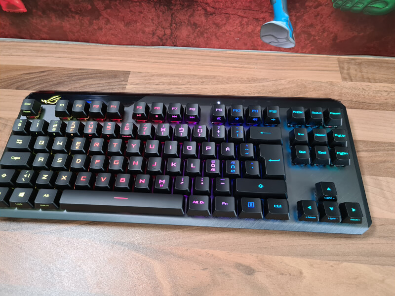 Wireless Fullsize II Keyboard ROG TKL Claymore RX Gaming Switches Red 80% ASUS.jpg